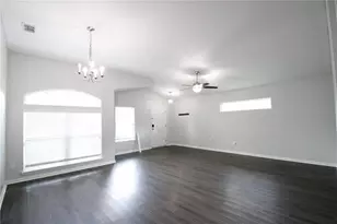 8254 NW 52nd St, Gainesville, FL 32653 - Photo 5