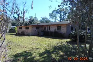 2212 NE 8 Ave NE, Gainesville, FL 32641 - Photo 5