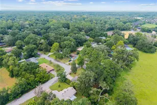 8129 SW 57 Pl, Gainesville, FL 32608 - Photo 13