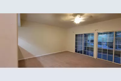 1561 NW 29th Road #7, Gainesville, FL 32605 - Photo 9