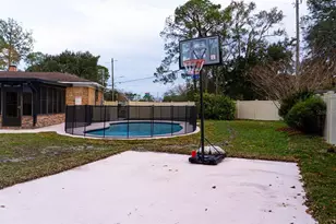 8514 Concord Ct, Jacksonville, FL 32208 - Photo 11