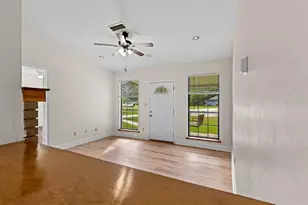 2550 NW 54th Blvd, Gainesville, FL 32653 - Photo 9