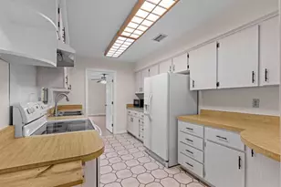 2550 NW 54th Blvd, Gainesville, FL 32653 - Photo 5