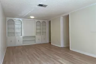 2490 SW 14th Dr, Gainesville, FL 32608 - Photo 3