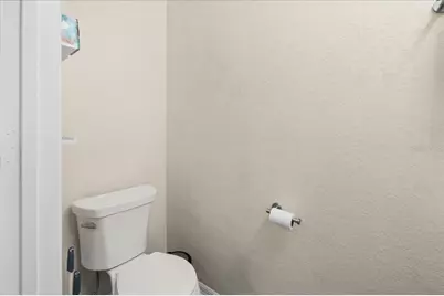 621 SW 10th Street #204, Gainesville, FL 32601 - Photo 19