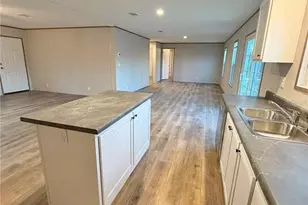 7251 NE 105th Ave, Bronson, FL 32621 - Photo 11
