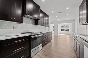 378 NW Clubview Cir, Lake City, FL 32055 - Photo 3