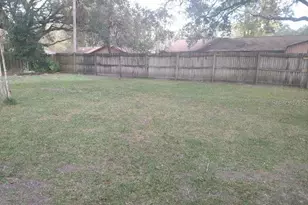 7722 SW 13th Rd, Gainesville, FL 32607 - Photo 13