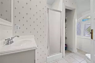 205 SE 7th St, Gainesville, FL 32601 - Photo 51