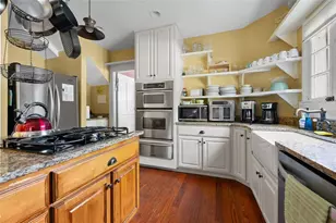 205 SE 7th St, Gainesville, FL 32601 - Photo 15