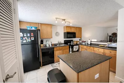 1810 NW 23rd Boulevard #219, Gainesville, FL 32605 - Photo 7