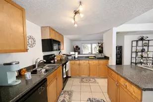 1810 NW 23rd Blvd, Gainesville, FL 32605 - Photo 9