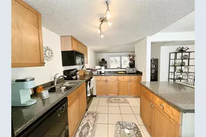 1810 NW 23rd Boulevard #219, Gainesville, FL 32605 - Photo 9