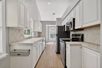 8407 SW 46th Lane, Gainesville, FL 32608 - Photo 9