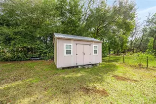 719 Town Ct, Bronson, FL 32621 - Photo 37