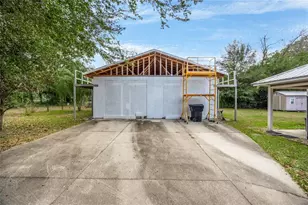 719 Town Ct, Bronson, FL 32621 - Photo 39