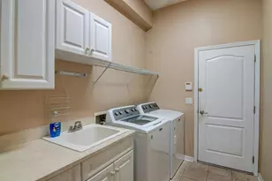 8362 SW 11th Rd, Gainesville, FL 32607 - Photo 25