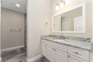 201 SE 2nd Ave, Gainesville, FL 32601 - Photo 41