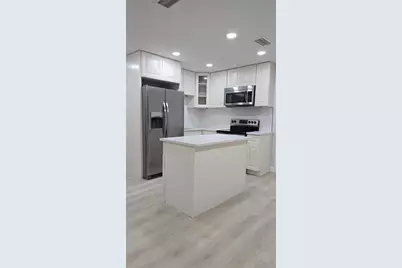 1504 SE 12th Place, Gainesville, FL 32641 - Photo 3