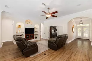 1821 SW 110th St, Gainesville, FL 32607 - Photo 9