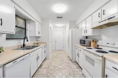 1901 SW 74th Terrace, Gainesville, FL 32607 - Photo 9