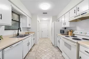 1901 SW 74th Terrace, Gainesville, FL 32607 - Photo 9