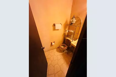 1004 NE 22nd Street, Gainesville, FL 32641 - Photo 9