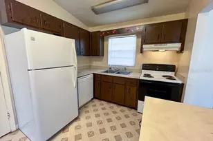 5210 NW 24th Pl, Gainesville, FL 32606 - Photo 9