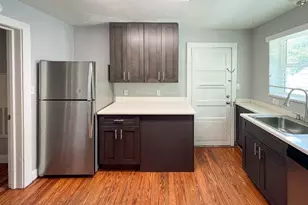 204 NW 18th St, Gainesville, FL 32603 - Photo 9