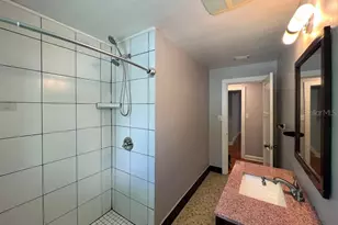 204 NW 18th St, Gainesville, FL 32603 - Photo 15