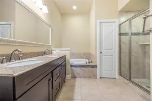 7665 SW 24 Ln, Gainesville, FL 32608 - Photo 35