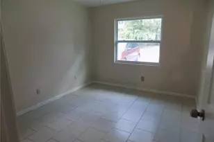 6124 SW 10th Pl, Gainesville, FL 32607 - Photo 5