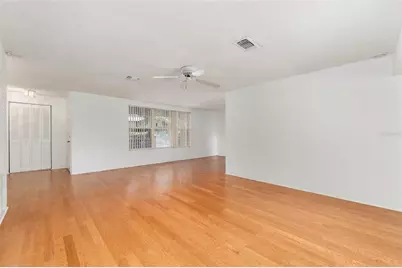 560 E Country Club Drive, Williston, FL 32696 - Photo 11