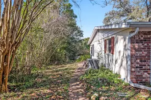 560 E Country Club Dr, Williston, FL 32696 - Photo 53