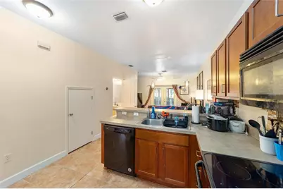 2915 SW 35th Place #102, Gainesville, FL 32608 - Photo 5