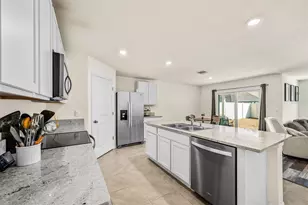 2181 NW 247th Dr, Newberry, FL 32669 - Photo 11