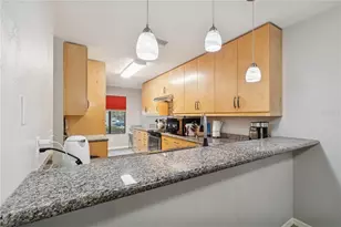 2718 NW 39th Dr, Gainesville, FL 32606 - Photo 3