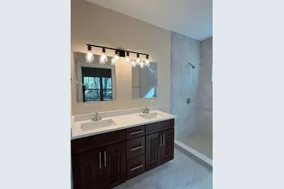 4409 NW 31st Avenue, Gainesville, FL 32606 - Photo 9