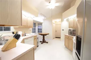 12338 NW 9th Ln, Newberry, FL 32669 - Photo 7