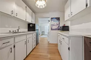 1334 NE 9th St St, Gainesville, FL 32601 - Photo 27