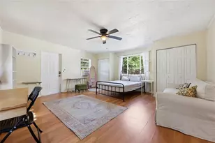 1334 NE 9th St St, Gainesville, FL 32601 - Photo 31