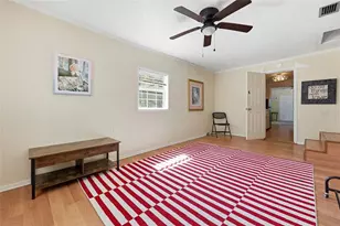 1334 NE 9th St St, Gainesville, FL 32601 - Photo 25