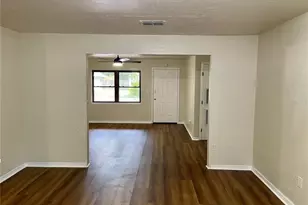 1715 NE 6th Pl, Gainesville, FL 32641 - Photo 7