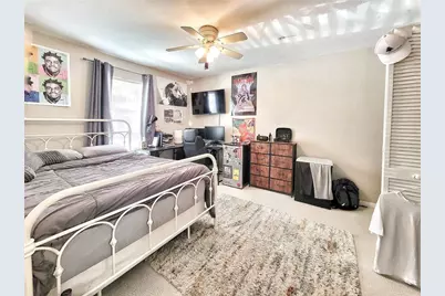 2360 SW Archer Road #801, Gainesville, FL 32608 - Photo 17