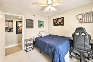 2360 SW Archer Rd, Gainesville, FL 32608 - Photo 21