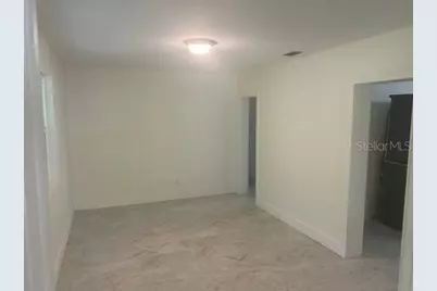 930 NE 12th Avenue, Gainesville, FL 32601 - Photo 3