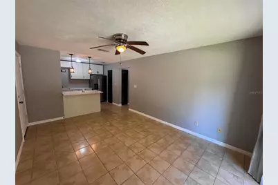 1015 SW 9th Street #D21, Gainesville, FL 32601 - Photo 5