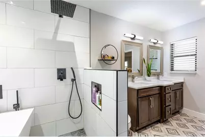 10237 SW 12th Place, Gainesville, FL 32607 - Photo 17