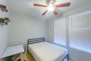 1257 SW 9th Rd, Gainesville, FL 32601 - Photo 9