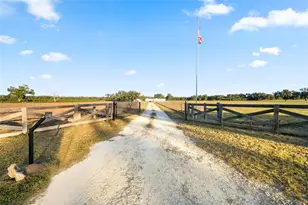 3789 NW 202nd St, Newberry, FL 32669 - Photo 11